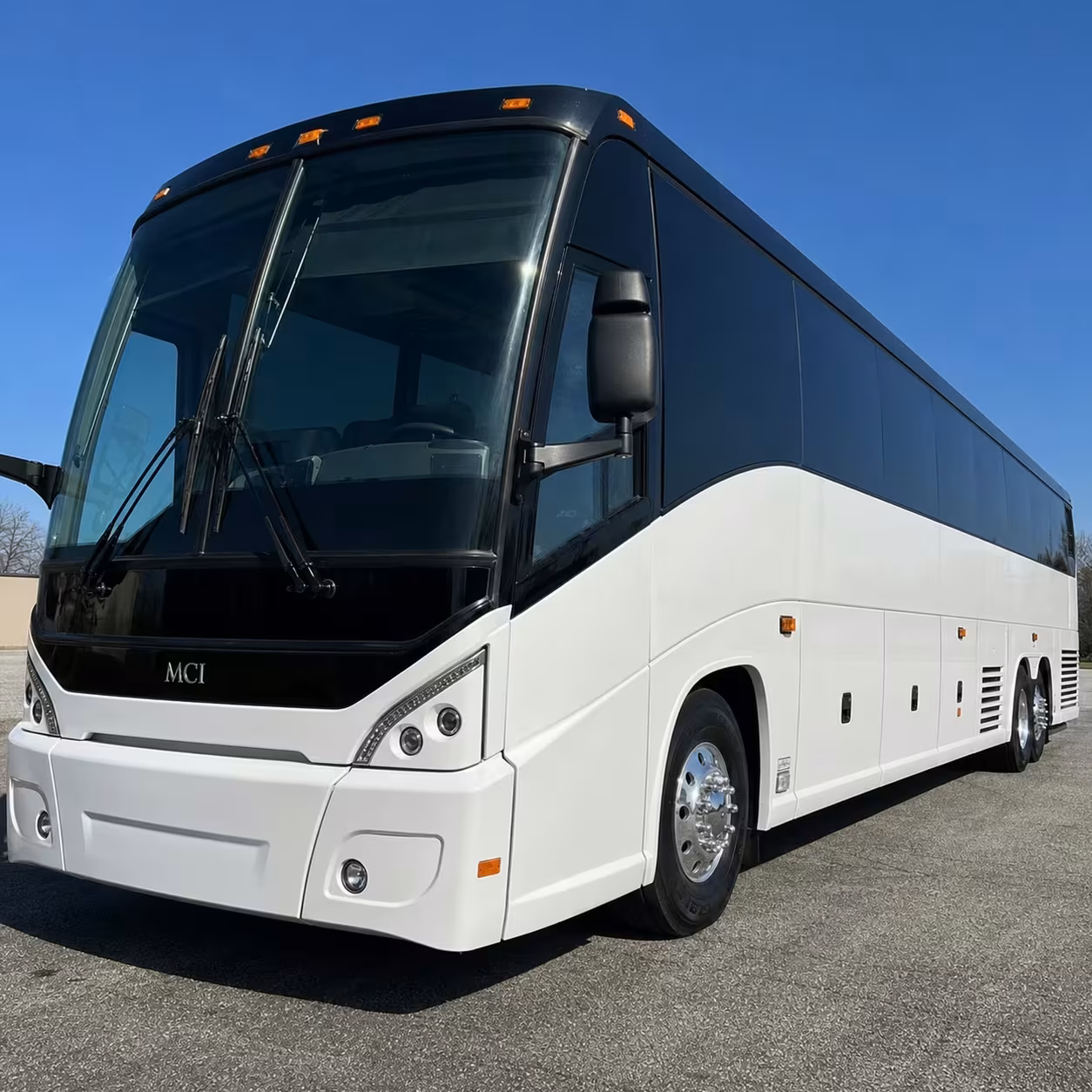 den airport shuttle buses for large groups arriving in westminster